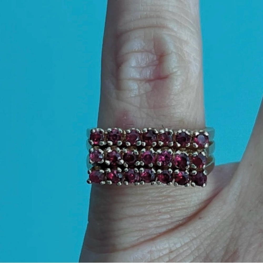 14k Gold and Garnet Rings - set of 3 - Picture 7 of 12